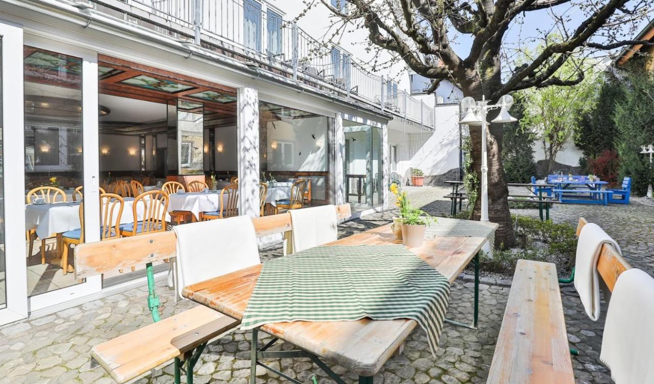 Hotel-Gasthaus "Krone" Boetzingen Luaran gambar