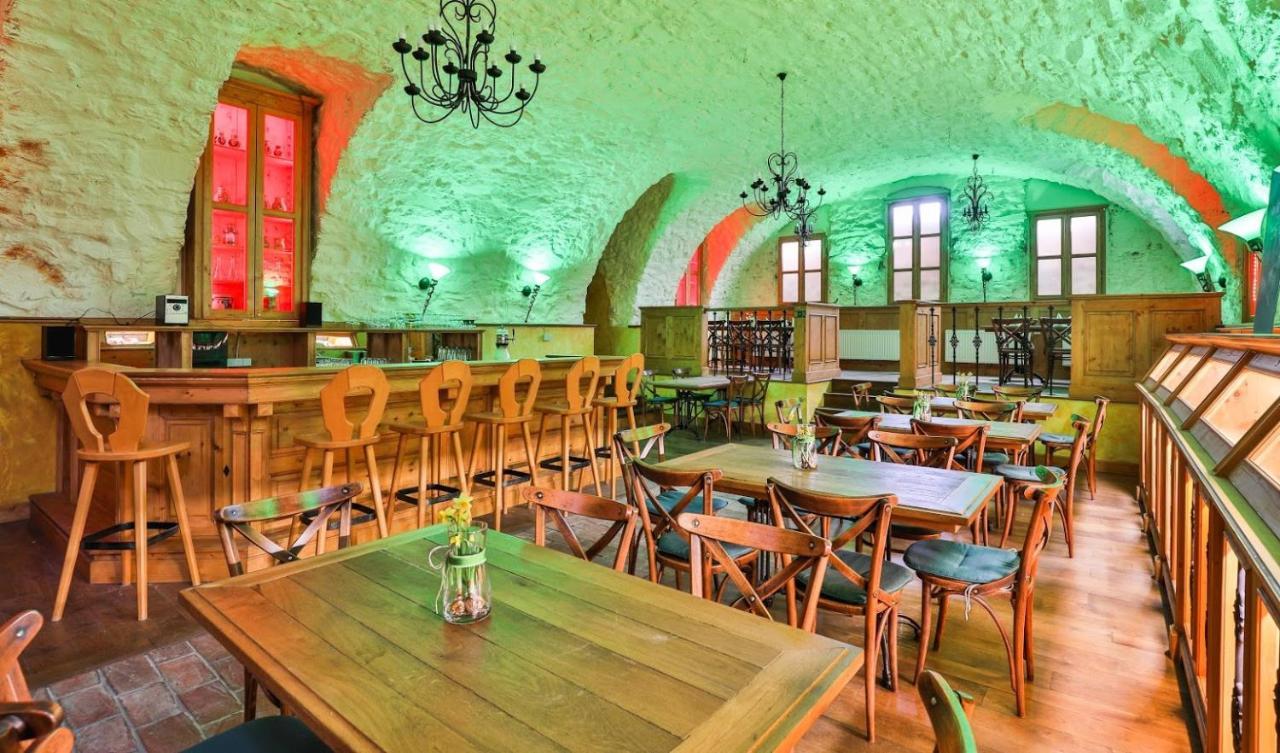 Hotel-Gasthaus "Krone" Boetzingen Luaran gambar
